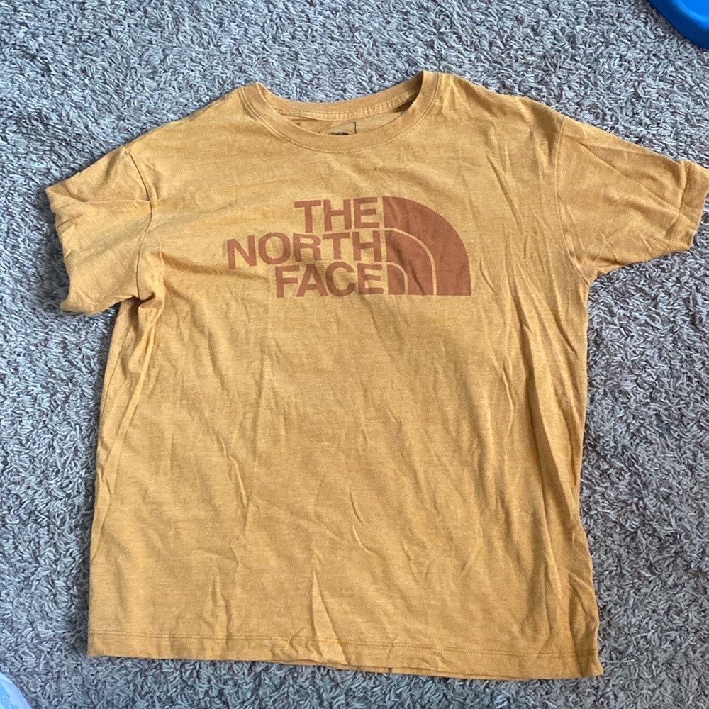 Women’s North Face t shirt
